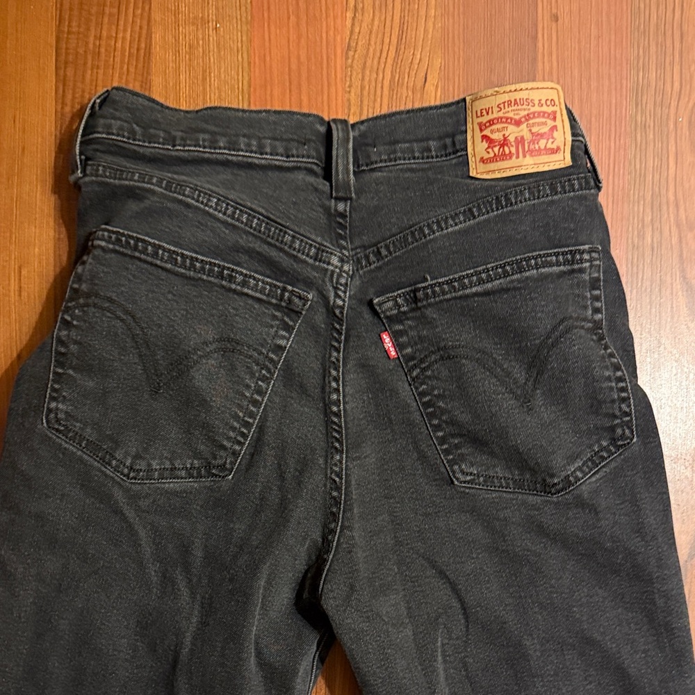 Levi’s Black Ribcage Bell Jeans - Picture 6 of 6